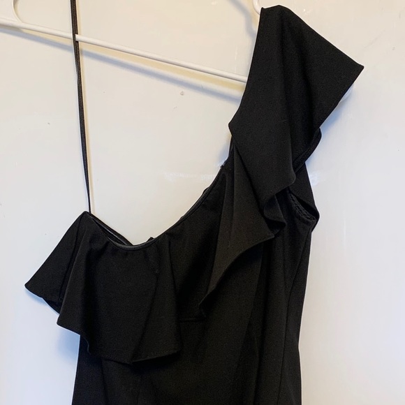 Perfect Little Black Dress! - Picture 2 of 4